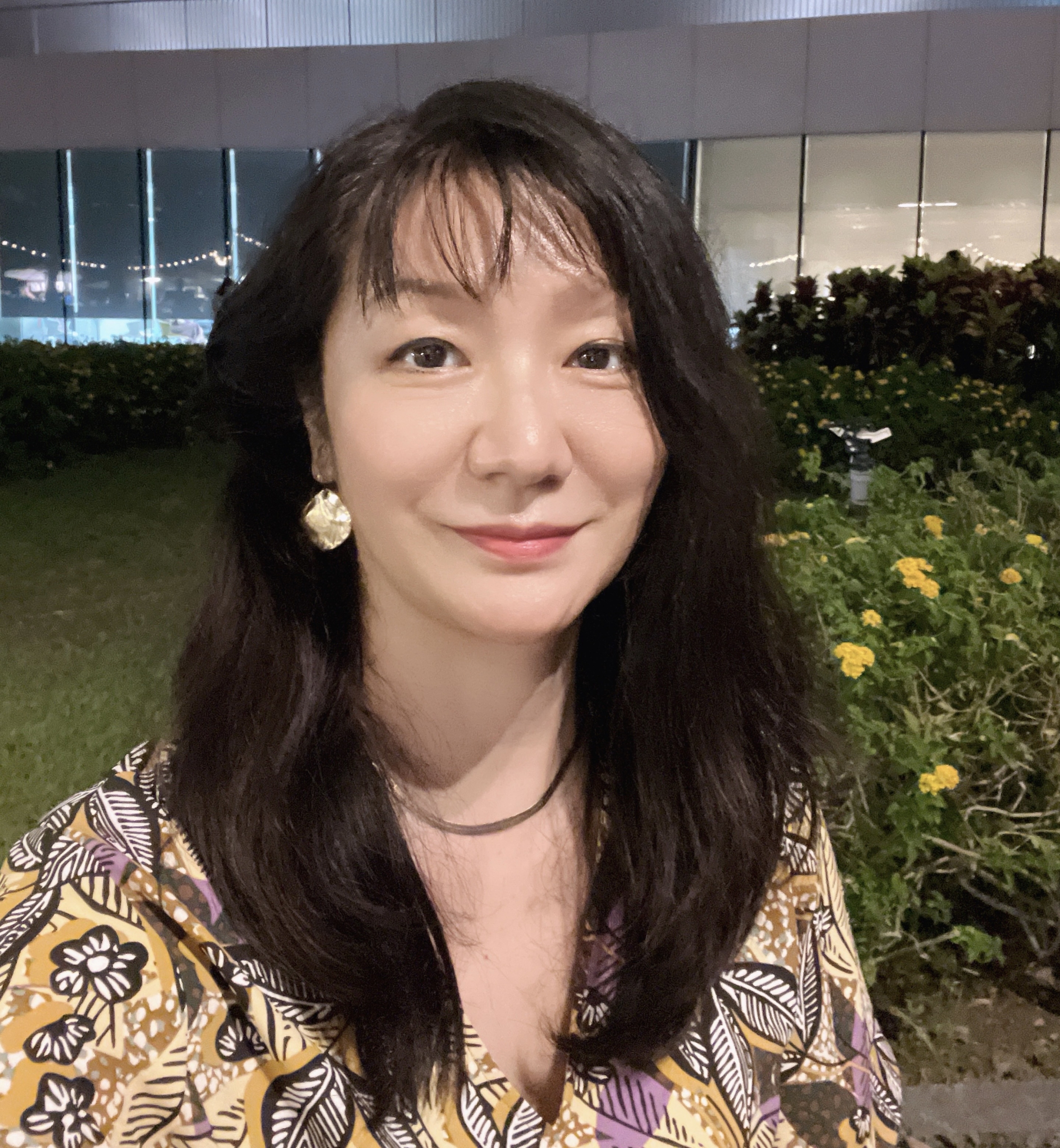 新媒體暨管理學院